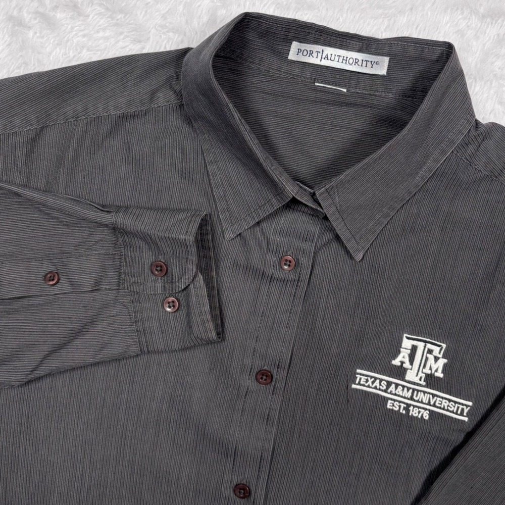 Texas A&M University Aggies Button Shirt Women M/L Dark Gray‎ Microstripe Alumni